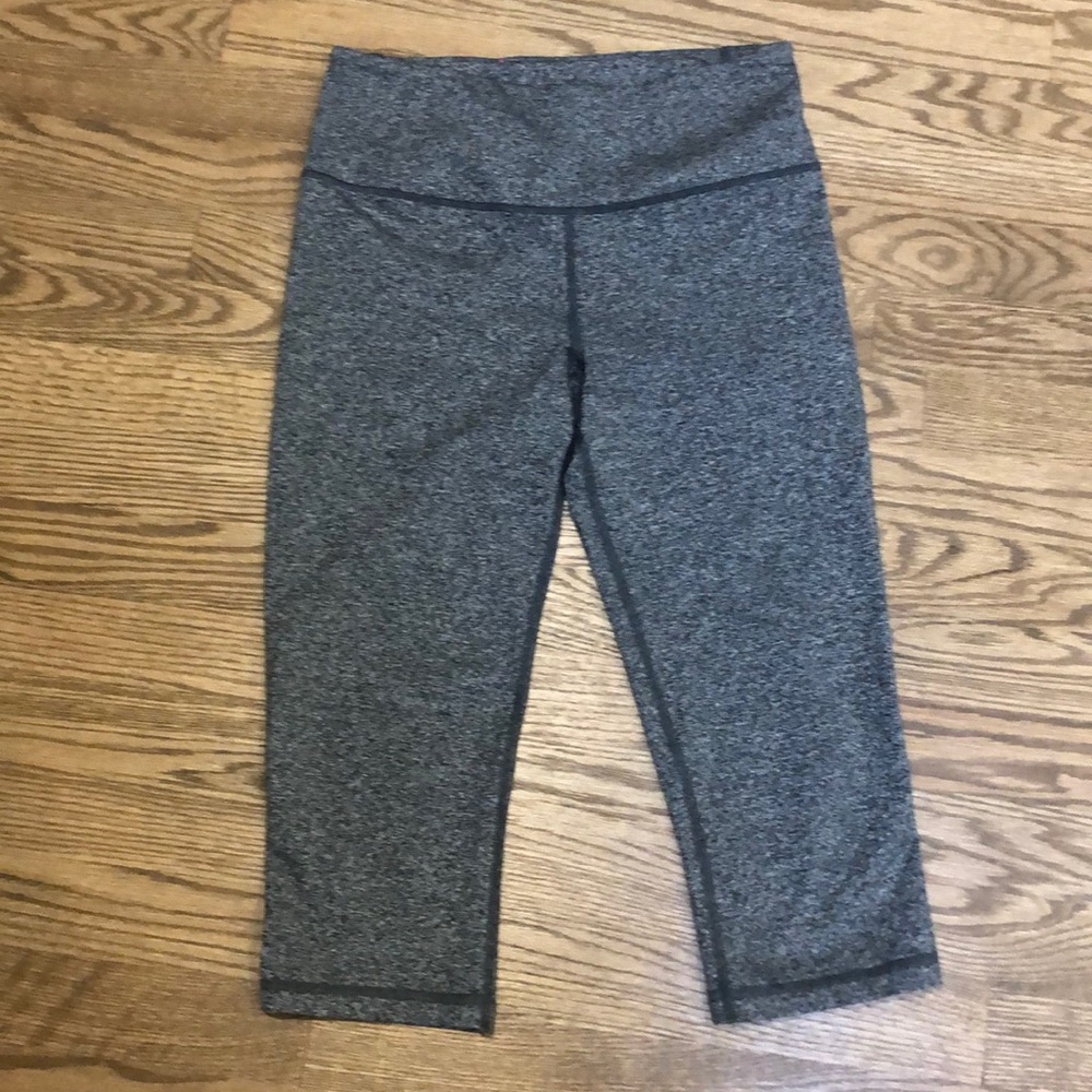 S VS Sport knockout crop legging